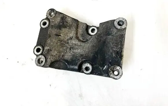 Ford Focus Engine mounting bracket 98ff19d624ab