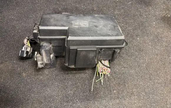 Ford Mustang VI Fuse box set 
