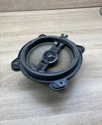Audi A4 S4 B7 8E 8H Front door speaker 8H0035411 7606500098