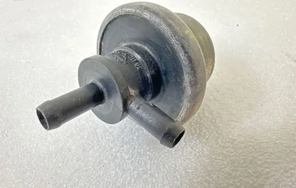 Audi A6 S6 C5 4B Valve vacuum 034906283E