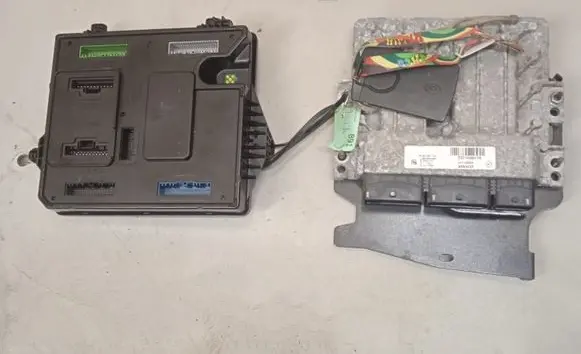 Renault Megane III Engine ECU kit and lock set 488104821R