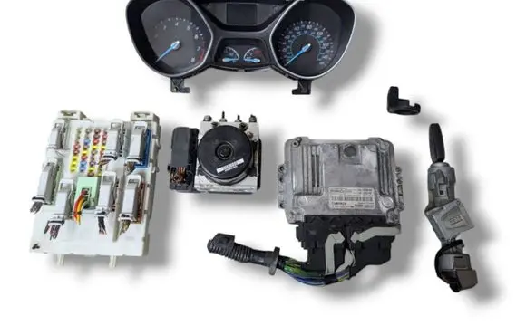 Engine ECU kit and lock set