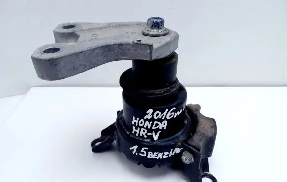 Honda HR-V Engine mount bracket