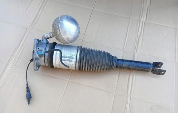 Volkswagen Phaeton Rear shock absorber with coil spring 3D0616002K