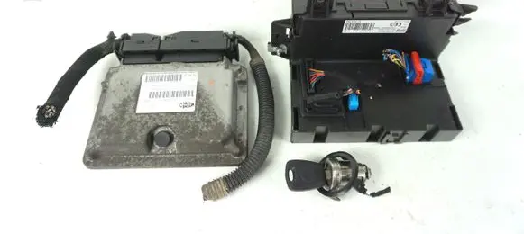 Fiat Panda II Engine control unit/module ECU 51834074 IAW