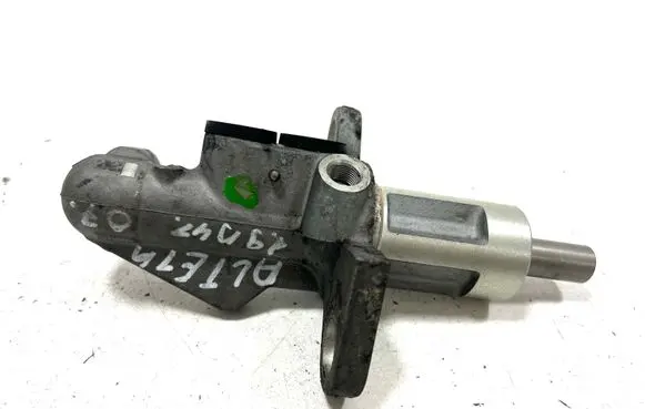 Seat Altea Master brake cylinder V604233N67