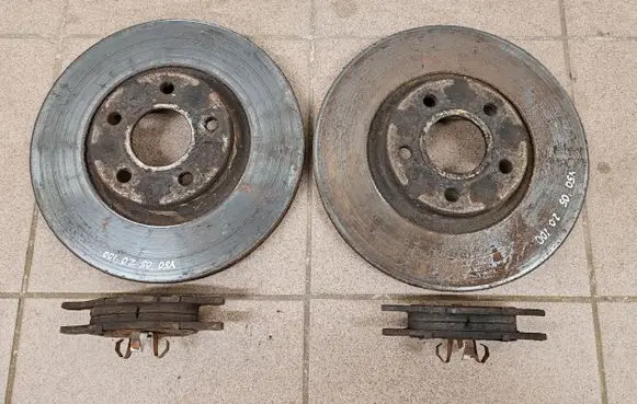 Volvo V50 Front brake disc