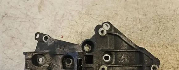 Renault Modus Generator/alternator bracket 8200365097