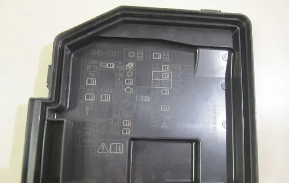 Honda Civic Fuse box cover