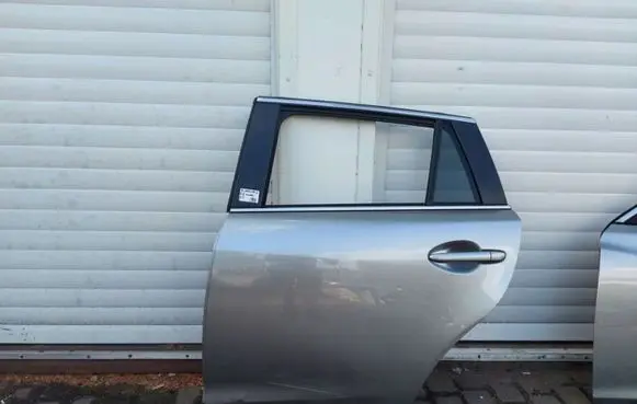 Mazda 6 Front door