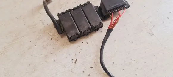 Skoda Praktik (5J8) Fuse module 5J0937548