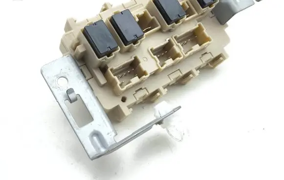 Nissan Qashqai Fuse module 4EB0C7116