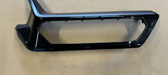 BMW Z4 g29 Dashboard glove box trim 98690226