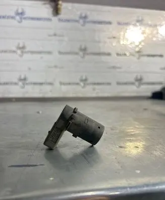 Audi A6 S6 C5 4B Parking PDC sensor 7M3919275 PA66GF30