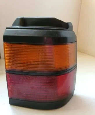 Volkswagen PASSAT B3 Rear/tail lights 333945112