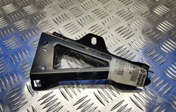 Jeep Renegade Fender mounting bracket 68246361AA 5194809