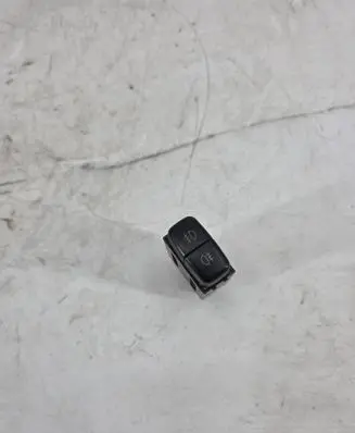 Mitsubishi Pajero Fog light switch