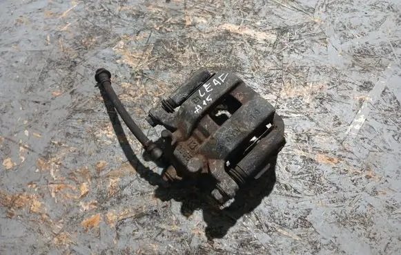 Nissan Leaf II (ZE1) Rear brake caliper