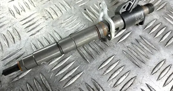 Volvo V60 Fuel injector 31272690 0445116016