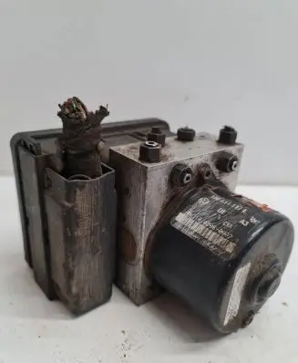 Volkswagen Golf IV ABS Pump 1C0907379C 00006061D3 10096003113