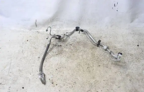 Air conditioning (A/C) pipe/hose