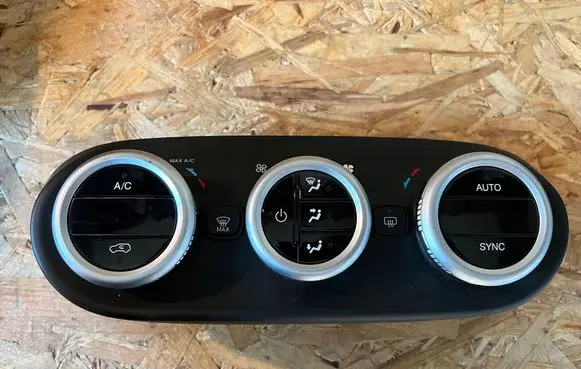 Fiat 500X Climate control/heater control trim