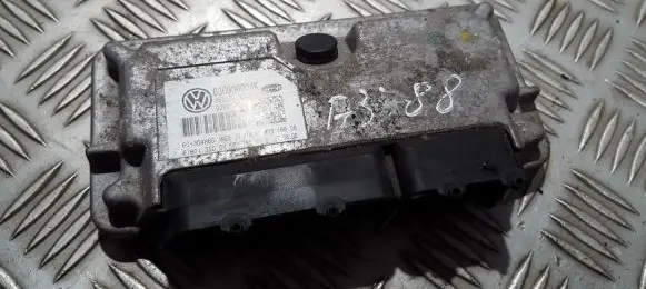 Volkswagen Golf V Engine control unit/module 03c906024k