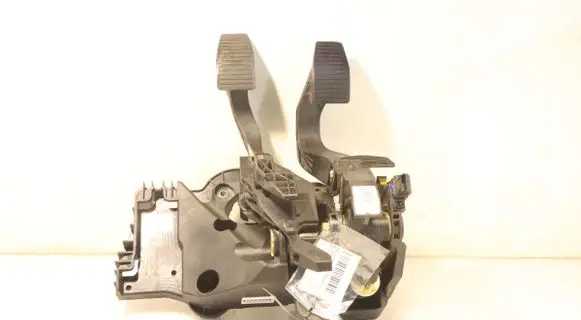 Fiat Tipo Clutch pedal 36812321801D