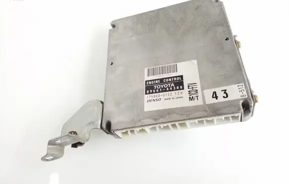 Toyota Avensis Verso Engine control unit/module 8966144300 1758005122