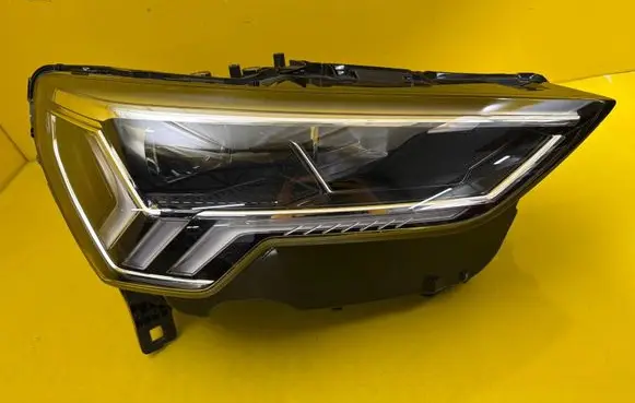 Audi RS Q3 Headlight/headlamp 83A941034