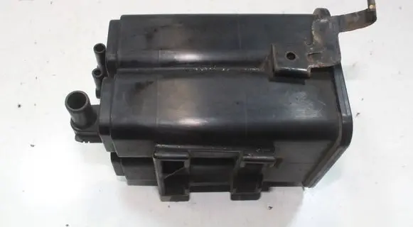 Mitsubishi Outlander Active carbon filter fuel vapour canister 