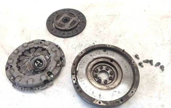 Alfa Romeo Mito Clutch set kit 55201525 SACHS