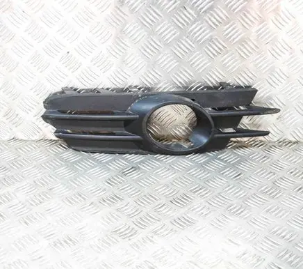 Volkswagen Scirocco Front grill 1K8853665C