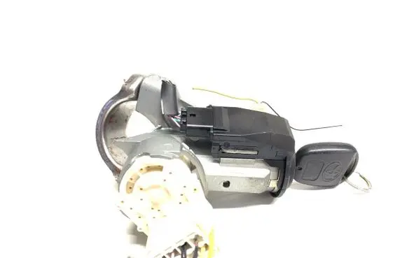 Toyota Yaris Ignition lock N0502241