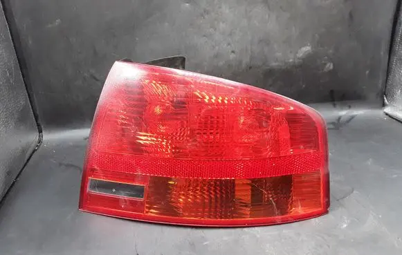 Audi A4 S4 B7 8E 8H Rear/tail lights 8E5945096 96503702 R965070