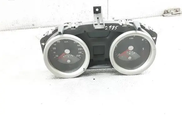 Renault Megane II Speedometer (instrument cluster) 8200399700D