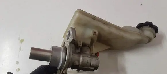 Opel Astra K Master brake cylinder 32669335