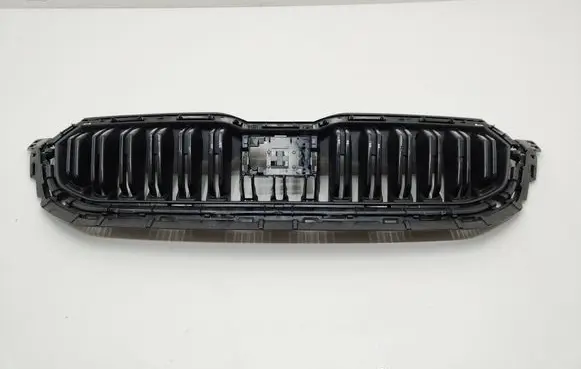 Skoda Kamiq Front bumper upper radiator grill 658853653C