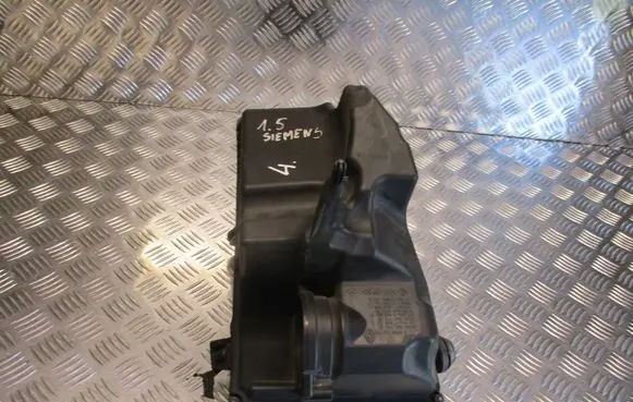 Renault Megane II Air filter box cover 