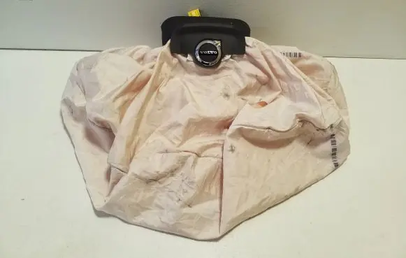 Volvo XC40 Steering wheel airbag P032288355