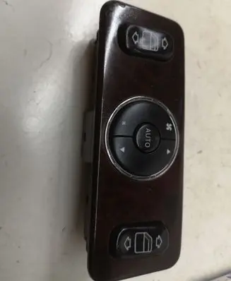 Mercedes-Benz ML W163 Electric window control switch A1638200426