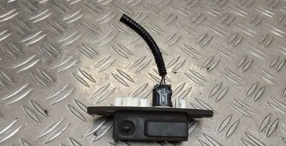 Tailgate opening switch