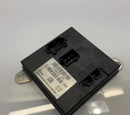 Mercedes-Benz E W211 Comfort/convenience module 2115452232 A2115452232