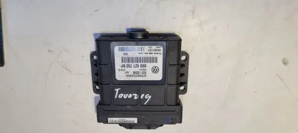 Volkswagen Touareg I Gearbox control unit/module 09D927750BP