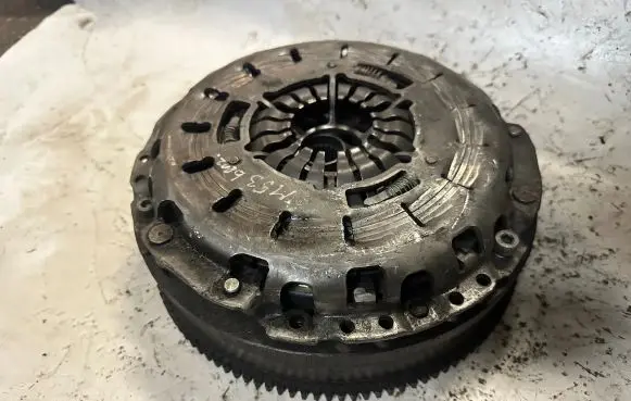 BMW 3 E90 E91 Clutch set kit 7559529