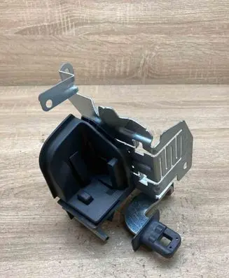 BMW 3 F30 F35 F31 Parcel shelf load cover mount bracket 7268030 11506510