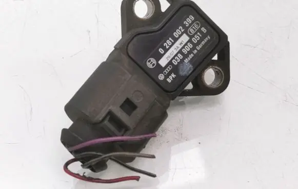 Volkswagen PASSAT B6 Air pressure sensor 0281002399 038906051B