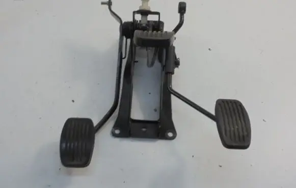 Skoda Felicia II Pedal assembly 443611013030