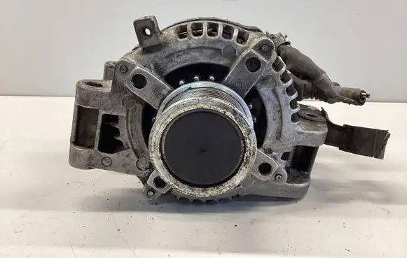 Toyota Avensis T250 Generator/alternator 1042104521 100AR23