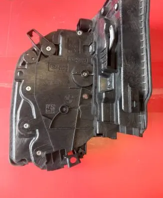 BMW X1 F48 F49 Front door lock 5121 7477685 18283810